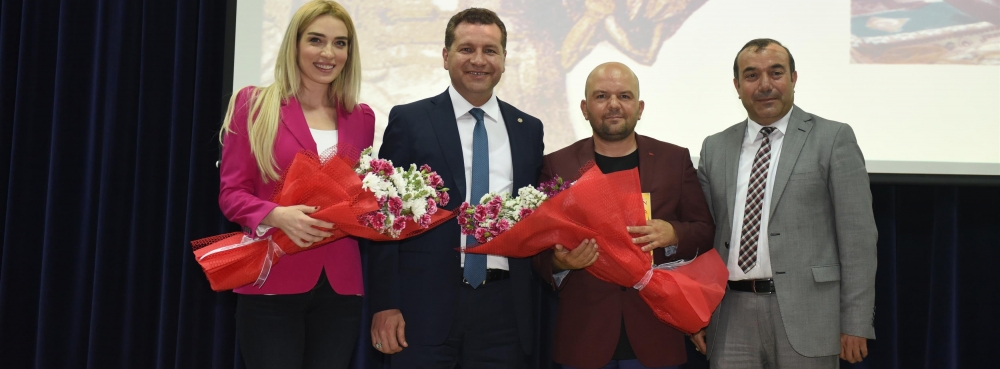 Uğurluel,"Karesi, tarihi bir misyonu yerine getiriyor"