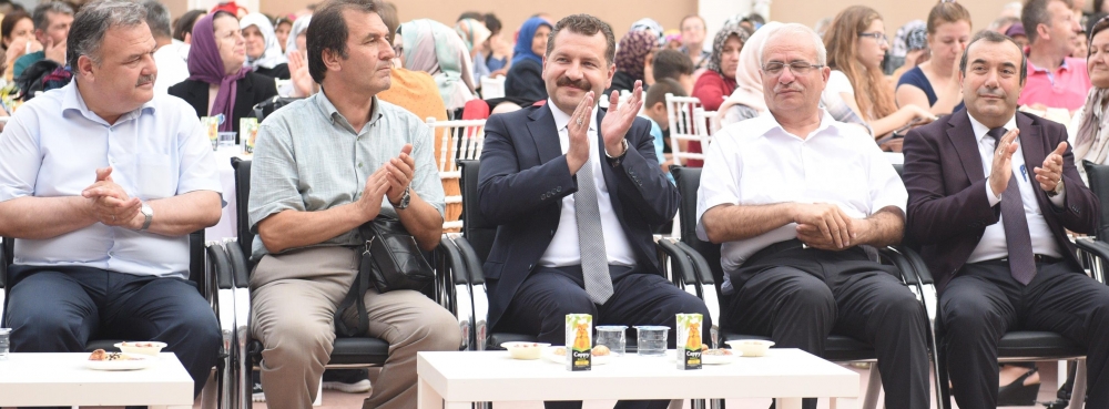 "Üniversiteden döndüğünüzde daha güçlü daha yaşanılabilir bir şehir bulacaksınız"