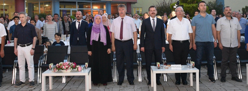 Başkan Yılmaz: "Başarıda en büyük pay annelerin"