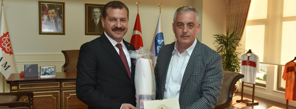 İstanbul'da Kurtdereli mesaisi