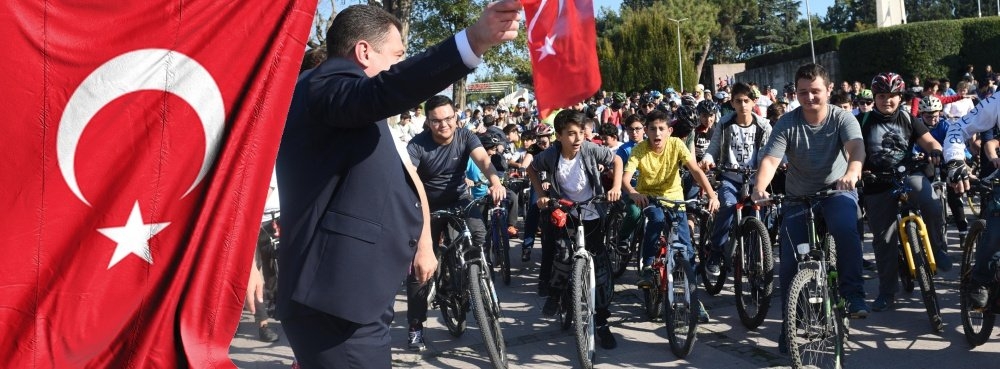Cumhuriyet için pedalladılar