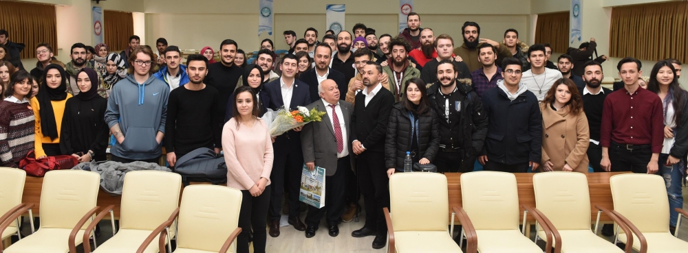 Karesispor üniversiteli öğrencilerle buluştu