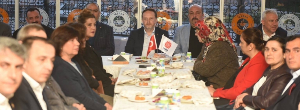 Karesi’nin Muhtar Ve Meclis Üyeleri İftarda Buluştu