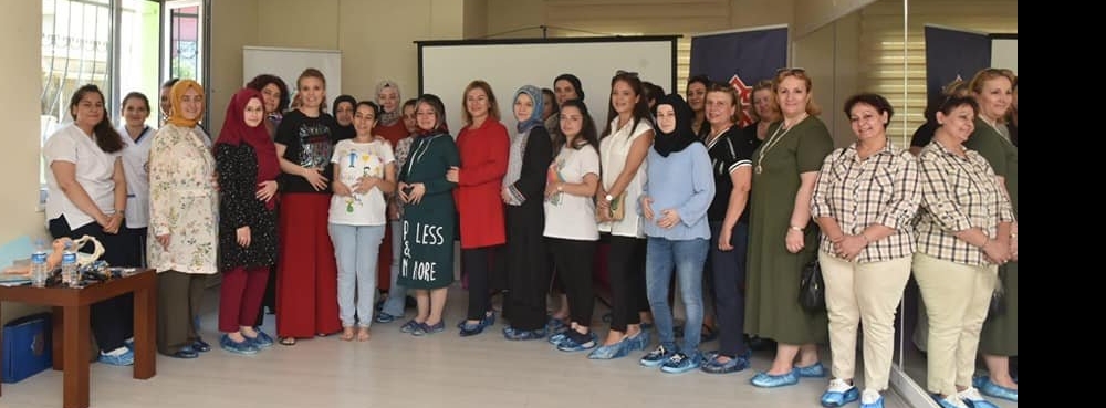 Karesi’de ‘Anneliğe Hazırlık Eğitimi Projesi’
