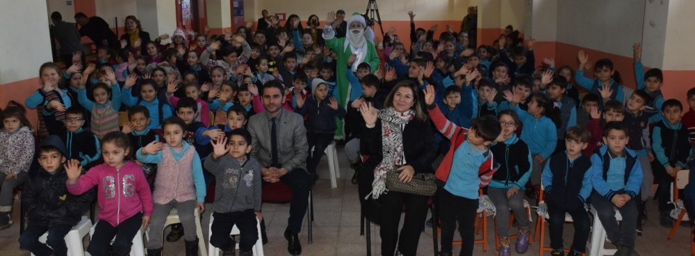 Çocuklar güldü Karesi güldü