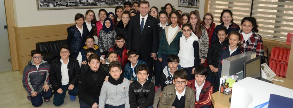 Karesi'de duyarlı bir nesil yetişiyor