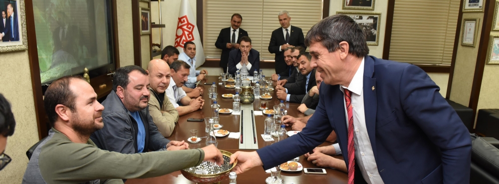 Pazartesi Pazarı'nda balıkçılar da yerini buldu