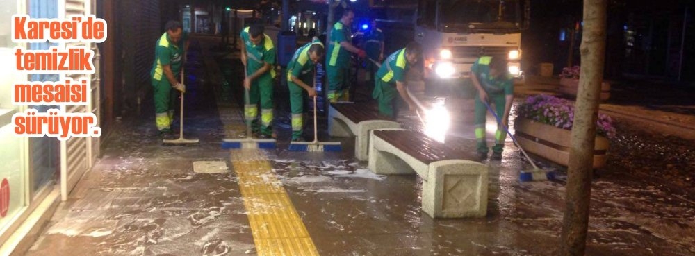 Karesi'de temizlik mesaisi sürüyor