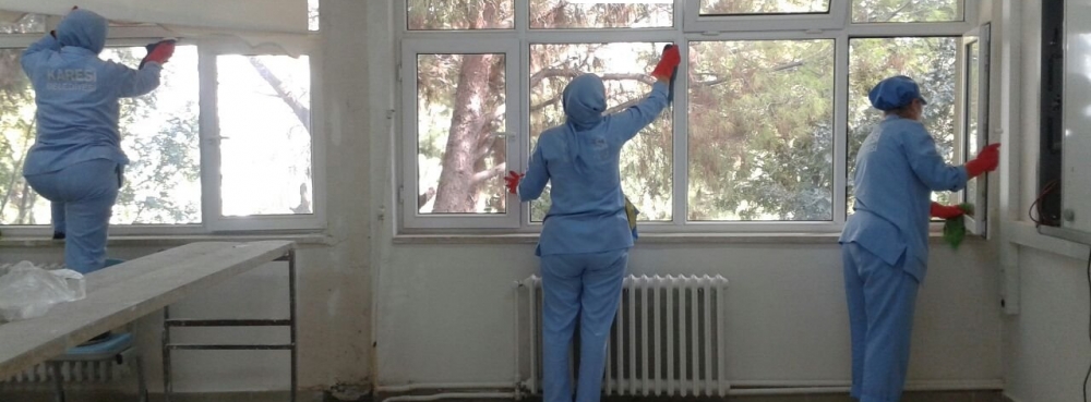 Karesi, okullarda temizliğe önem veriyor