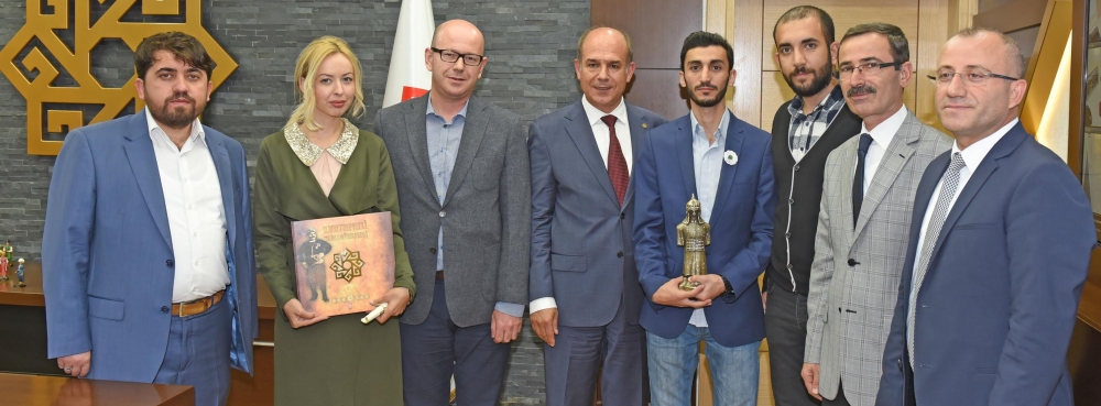 Ortak miras Osmanlı için Karesi'de buluştular