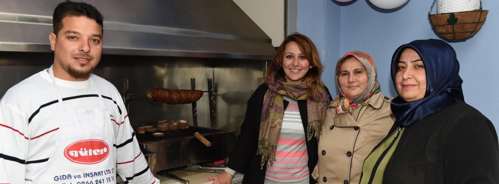 Kokoreçe kadın eli değdi