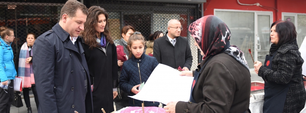 Tarihi meydanda geleneksel sanat