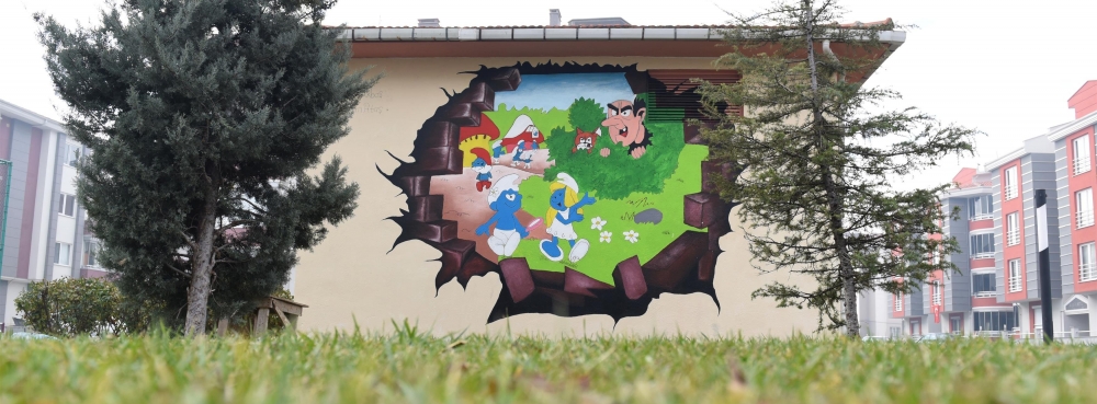 Karesi'nin duvarları sanata teslim