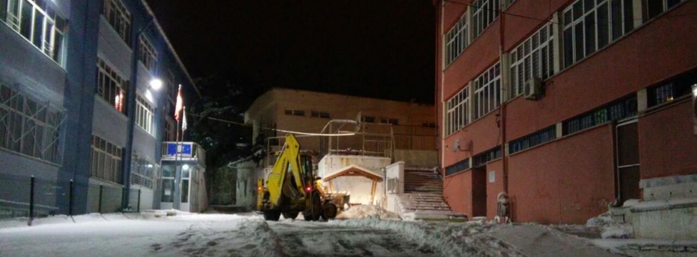 Okullarda gece mesaisi