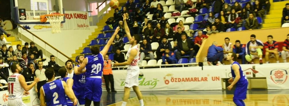 Karesi rövanşı aldı