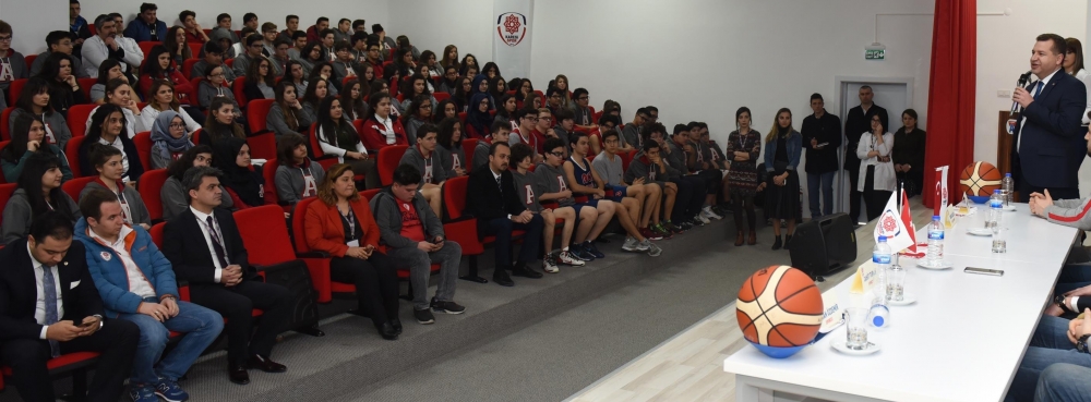 Başkan Yılmaz Açı Koleji'nde