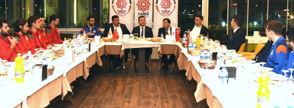 Karesispor Basketbol Takımına şimdi destek zamanı