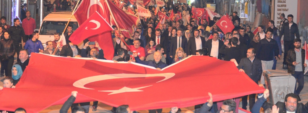 Karesi'de 'Evet İçin Sevgi Yürüyüşü'