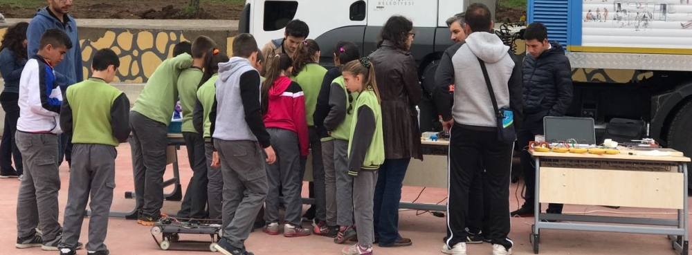 Karesi'nin bilim yüklü TIR'ı yollarda