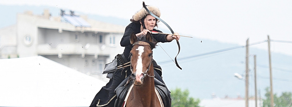 Karesi'de ok yaydan çıktı