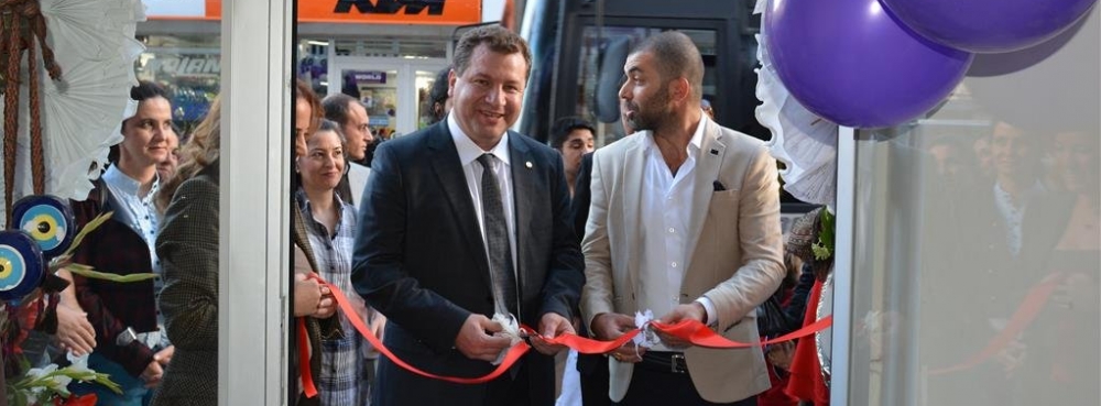 Arpej Sanat Akademi'yi Başkan Yılmaz açtı