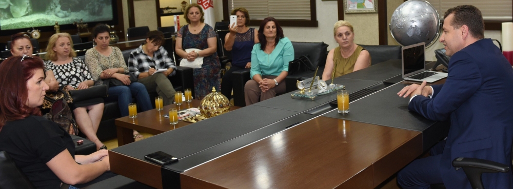 Kosovalı kadınlar Karesi'de