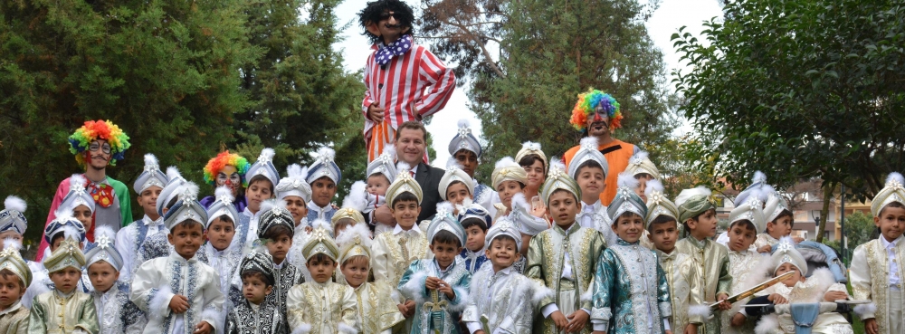 Karesi'den sünnet şöleni