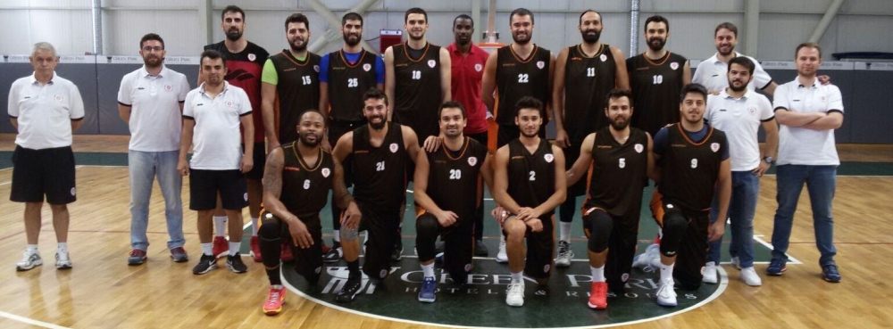 Karesi Spor Kartepe'den döndü