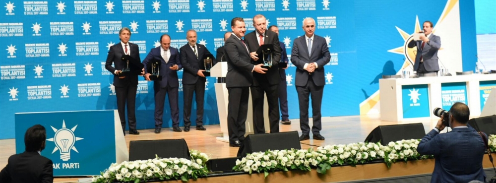 Cumhurbaşkanı'ndan Yücel Yılmaz'a ödül