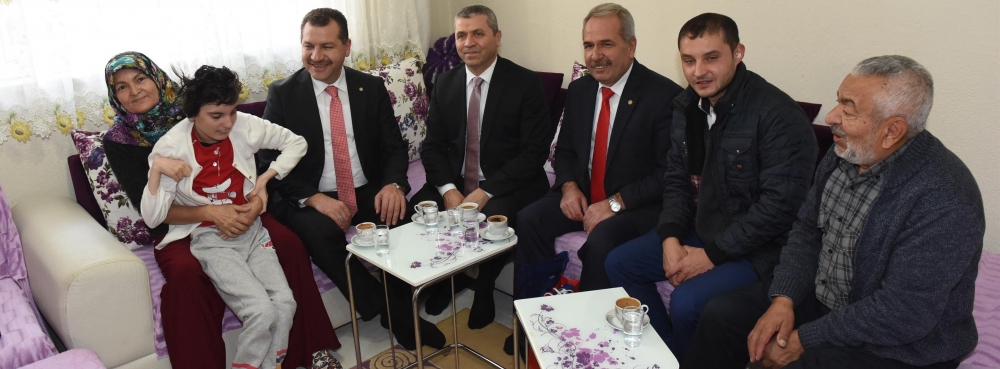 "Gel al devri bitti, biz size geliyoruz"