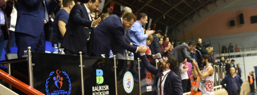 Karesispor yükselişini sürdürüyor