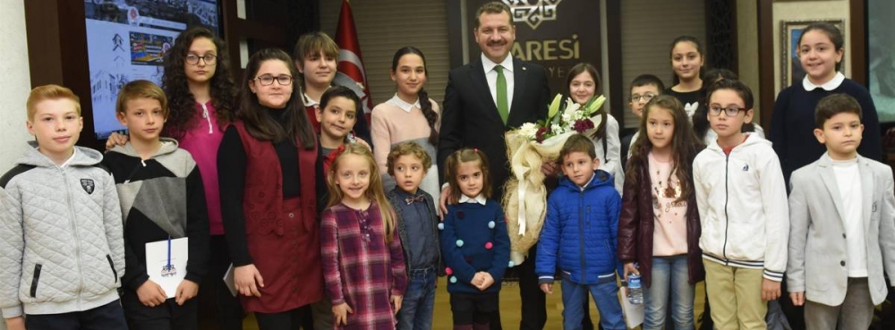 Minik başkan ve ekibi Yücel Başkan'ın misafiri