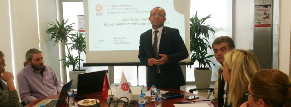 Karesi personelleriyle geleceğini hazırlıyor