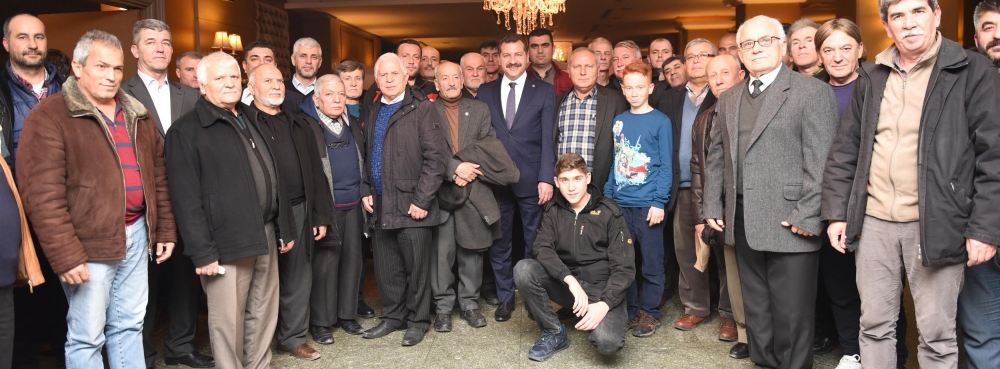 Köylüleri Başkan Yılmaz'ı bağrına bastı