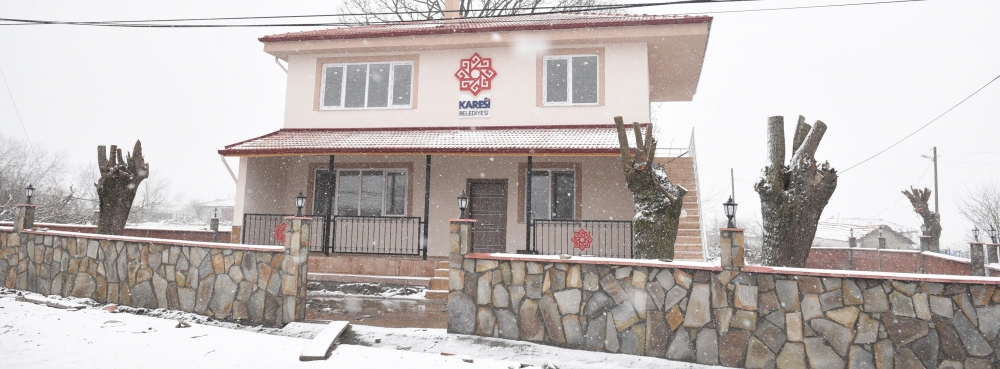 Karesi halkı konaklara layık