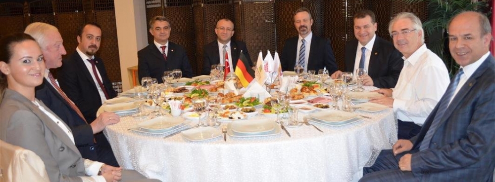 Alman başkan Pelgrim'e Karesi rozeti