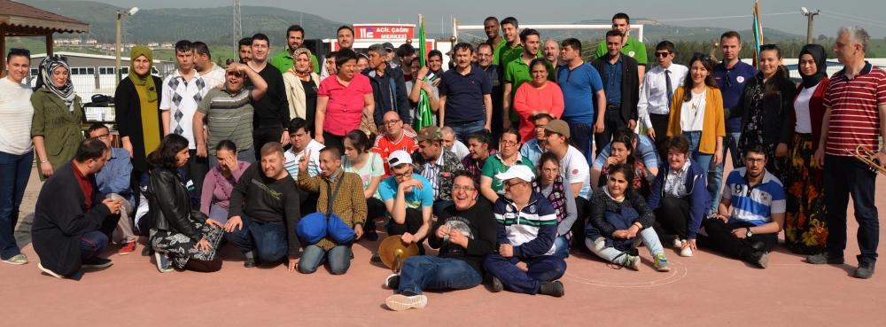 Karesispor engelleri aştı