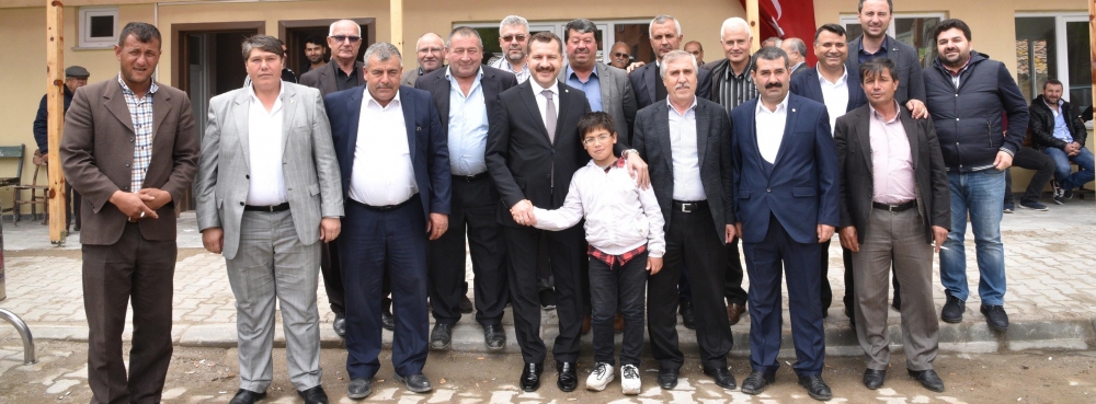 Hizmetleriyle gönüllere girdi