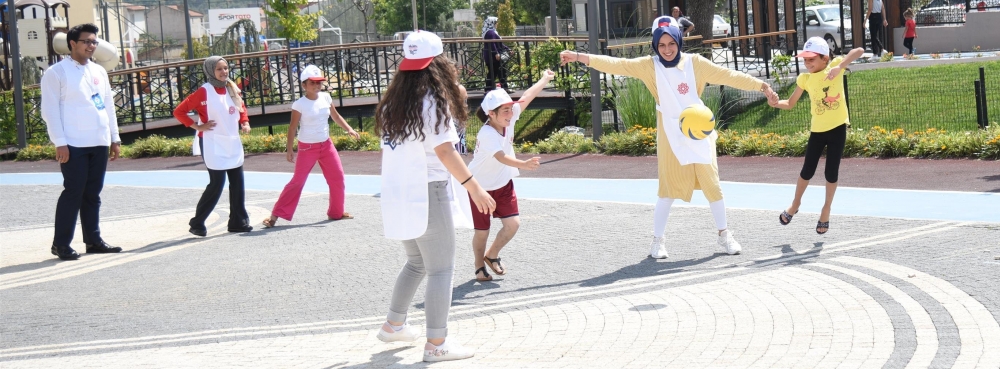 Karesi sokaklarının sahipleri geri döndü