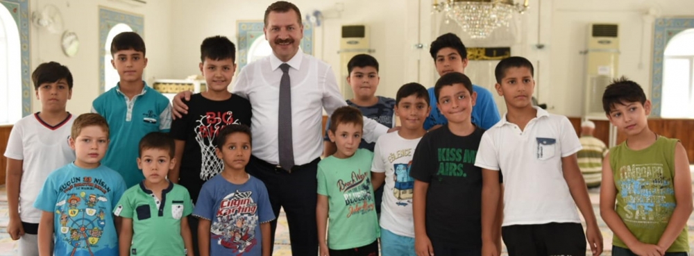 Değerlerine bağlı modern gençlik Karesi'de yetişiyor