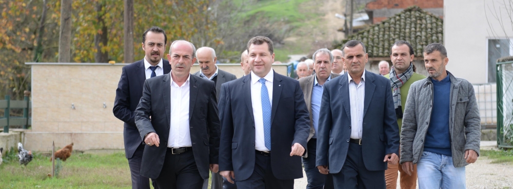 'Nefes alan' ve 'öğreten' Karesi