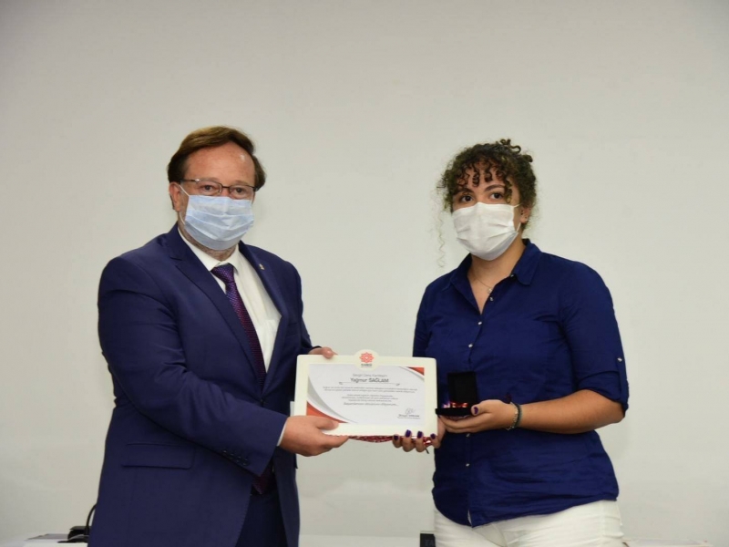 BALIKESİR’İN YKS ŞAMPİYONLARI KARESİ’DEN