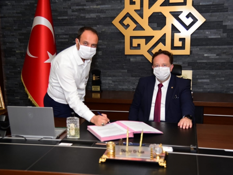 KARESİ BELEDİYESİ'NDEN GÜNEŞ ENERJİSİ SANTRALİ YATIRIMI