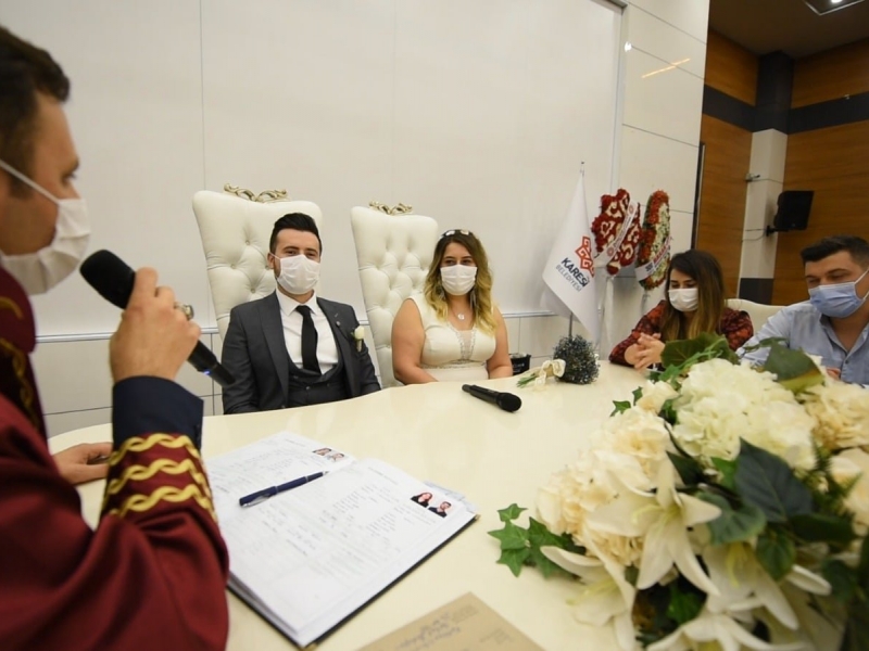 KARESİ’DE NİKAHLARA PANDEMİ ÖNLEMİ