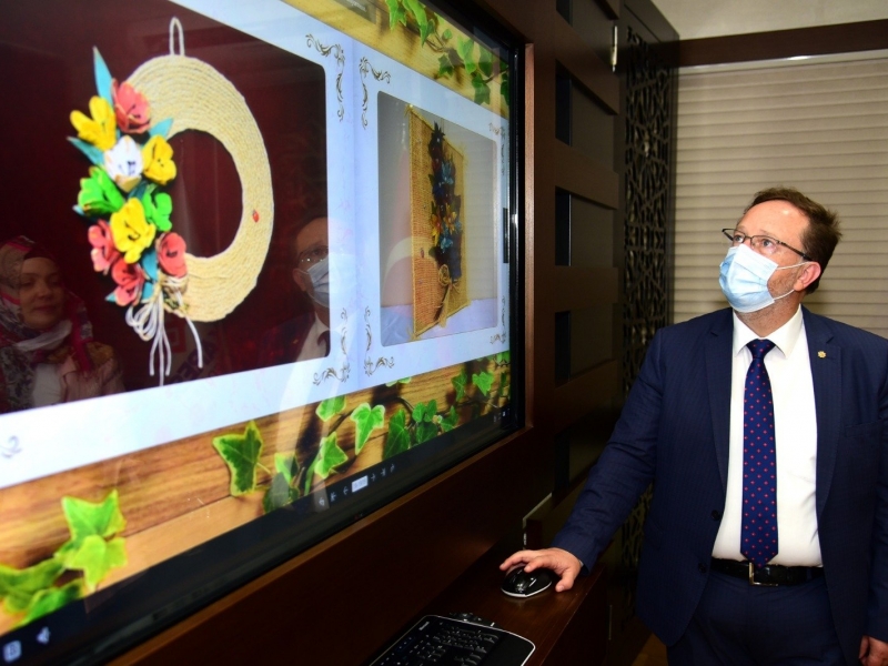 KARESİ HÜNERLİ ELLER SANAL SERGİSİ AÇILDI