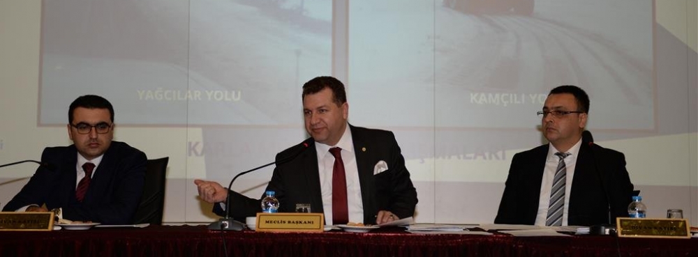 'DEMOKRASİ YERELDEN BAŞLAR'