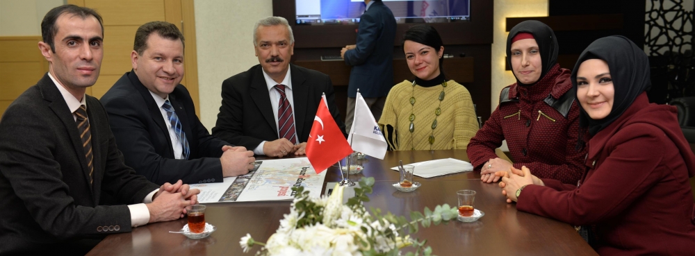 Karesi'de okullar hayat buluyor