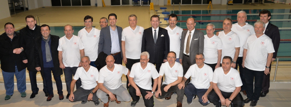 Karesi GSK'nın yüzücülerini Başkan Yılmaz uğurladı