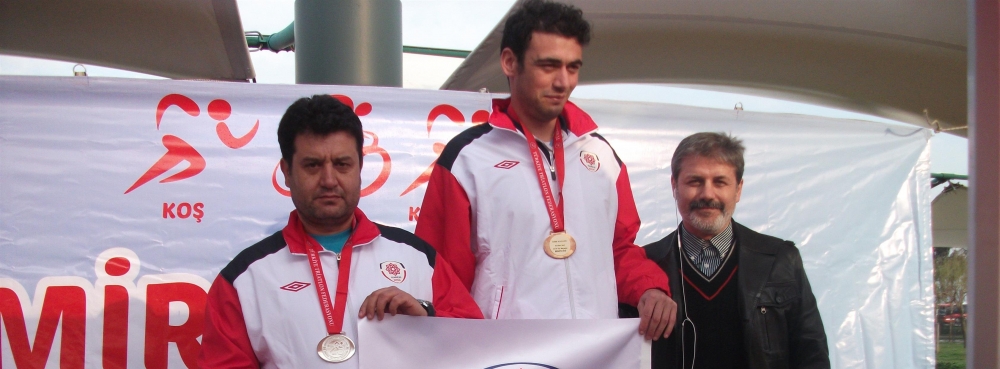 Karesispor, İzmir Duatlonu'nda kürsüye çıktı