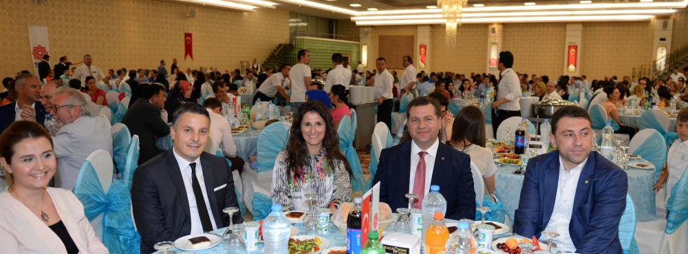 Karesi, büyük bir aile  